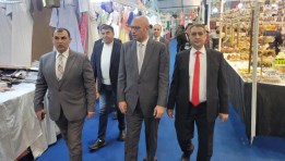 جانب من الأسواق الإقليمية والدولية