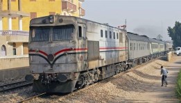 خط سكة حديد المناشي