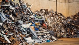 الخردة المعدنية