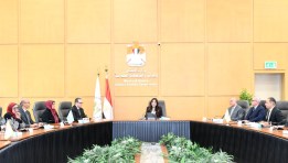 وزيرة الإسكان خلال اجتماعها اليوم