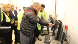 وزير الكهرباء الدكتور محمود عصمت