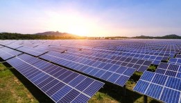 ألواح شمسية - صورة أرشيفية 