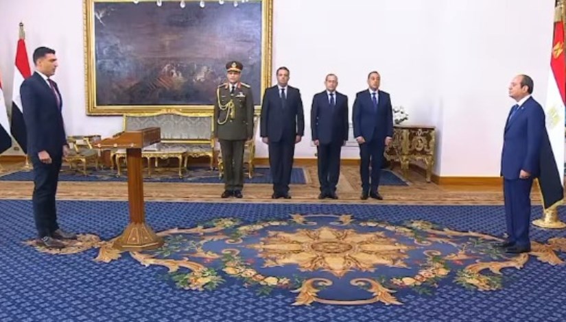  المهندس خالد هاشم علي ماهر يؤدي اليمين الدستورية وزيرًا للصناعة 