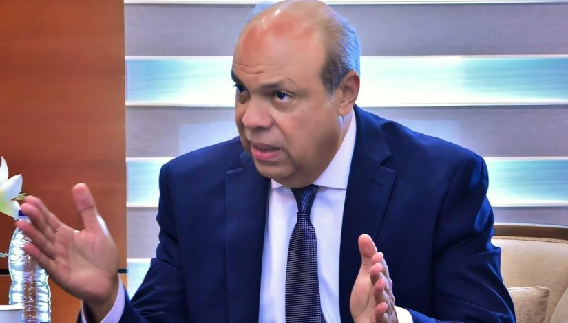  الدكتور سامح الحفني، وزير الطيران المدني