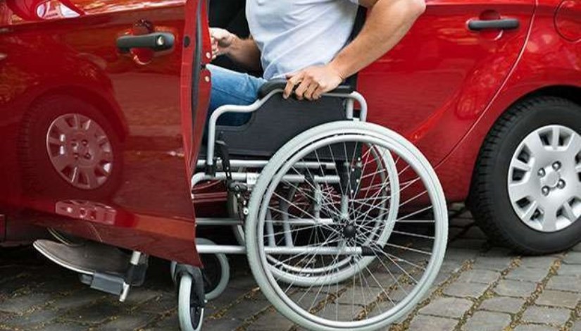 سيارة ذوي الإعاقة