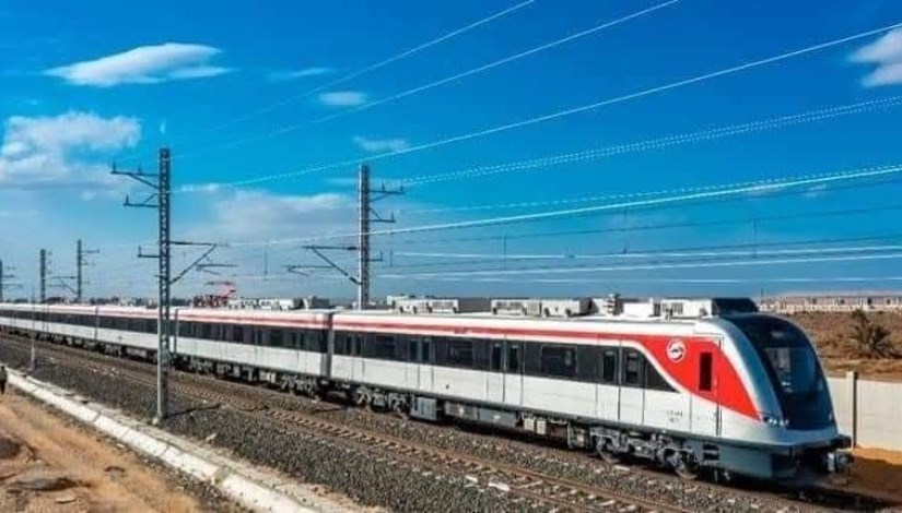 القطار الكهربائي الخفيف