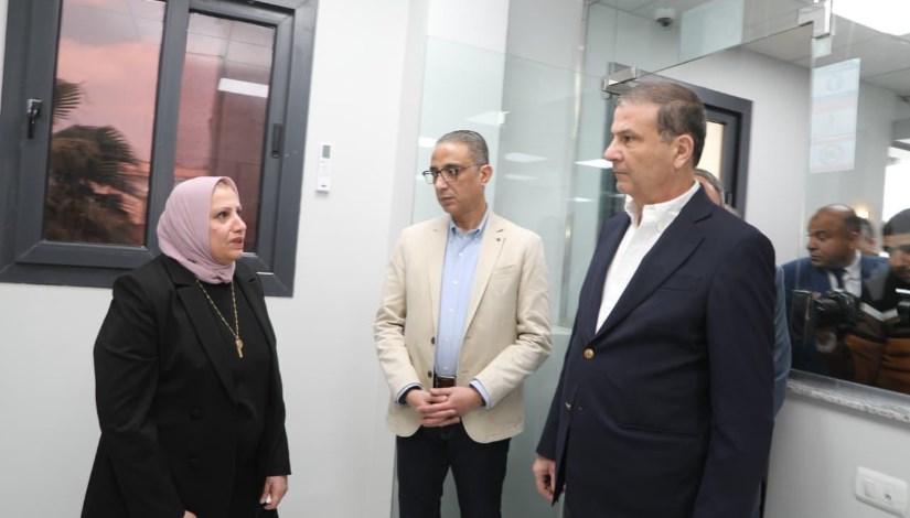 وزير الزراعة خلال تفقده المعمل المركزي لفحص ومراقبة إنتاج وتصدير البطاطس