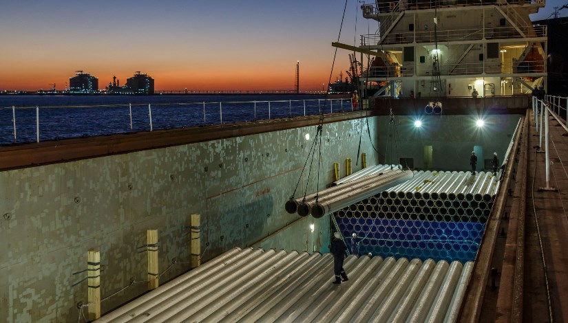 ميناء دمياط