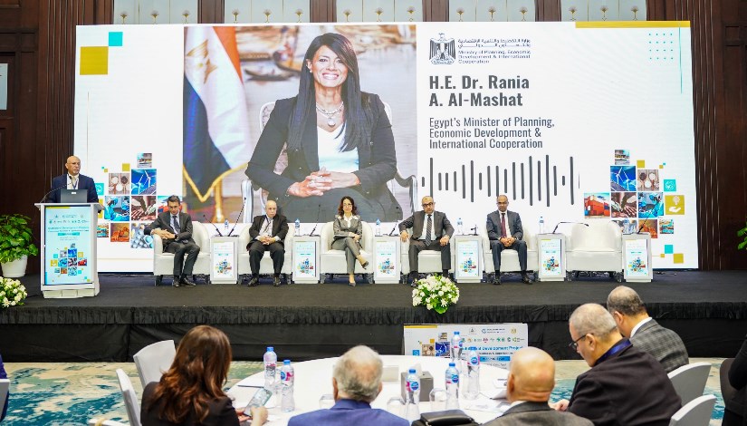 جانب من ندوة "المشروعات التنموية متعددة الأطراف