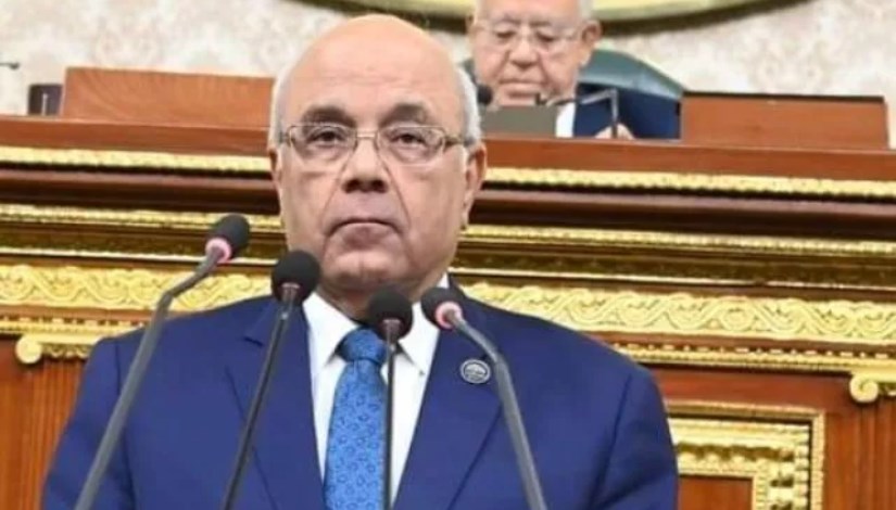  الدكتور محمد عطية الفيومي