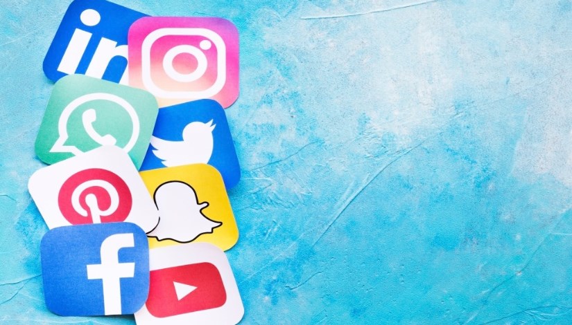 وسائل التواصل الاجتماعي