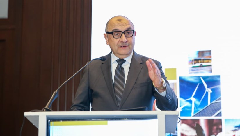 وزير قطاع الأعمال العام خلال الندوة