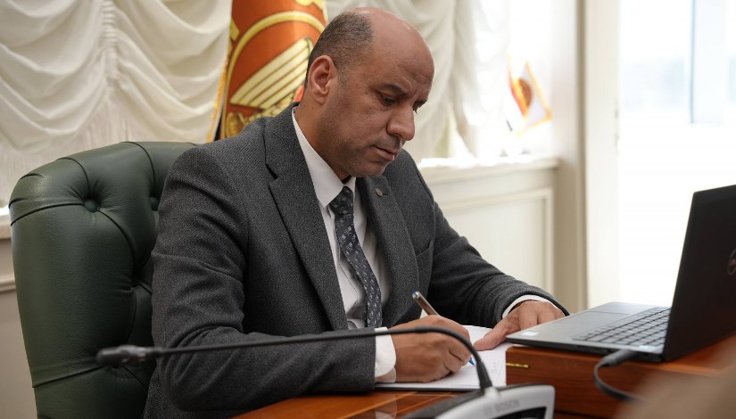 حسن الرداد وزير العمل