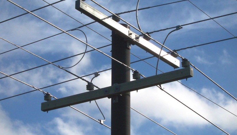 عامود كهرباء