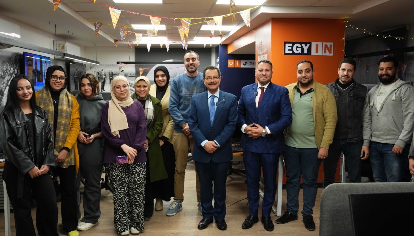 الدكتور أحمد درويش