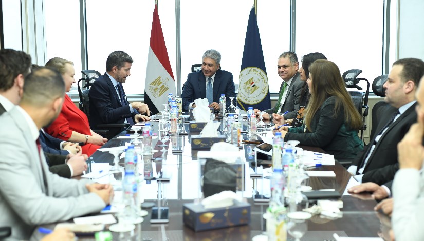 وزير السياحة والآثار 