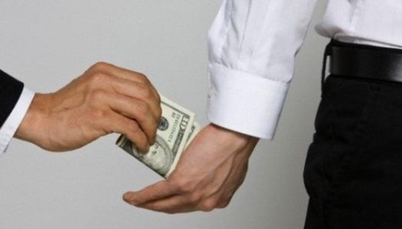 الولايات المتحدة تهوي إلى أدنى تصنيف لها في مؤشر الفساد العالمي