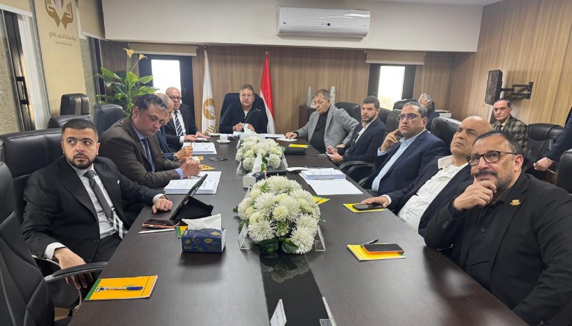 جانب من اجتماع غرفة صناعة التطوير العقاري