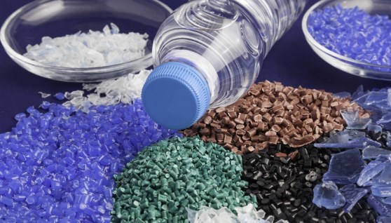 تصنيع البلاستيك