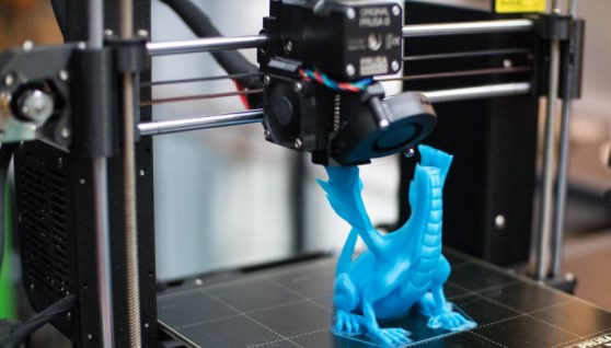 الطباعة ثلاثية الأيعا