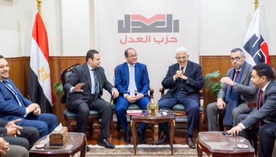 وزير المالية داخل حزب العدل