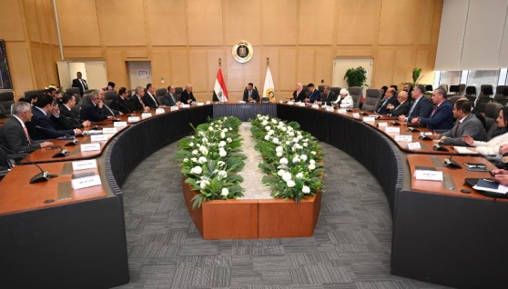 اجتماع وزير الصناعة مع مجلس إدارة الاتحاد ورؤساء الغرف الصناعية