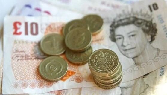  الجنيه الإسترليني