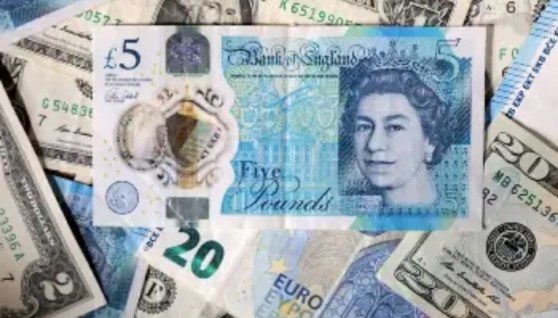  الجنيه الإسترليني