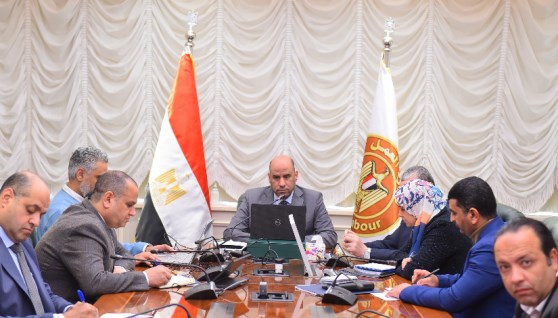 اجتماع وزير العمل 