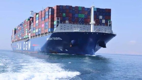 سفن نقل الحاويات