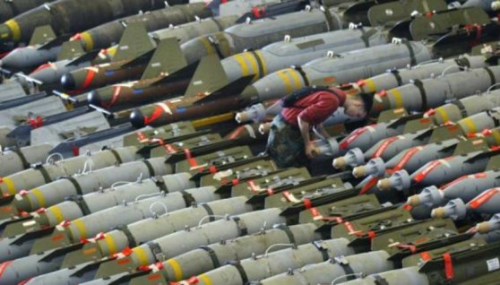 قنابل أمريكية