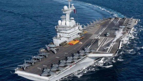 حاملة طائرات 