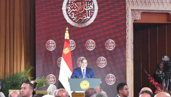 الرئيس عبد الفتاح السيسي خلال مشاركته في حفل إفطار الأسرة المصرية