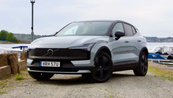 سيارة إنتاج شركة فولفو 