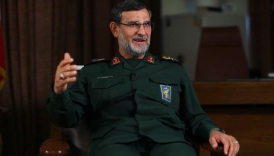 الأدميرال علي رضا تنكسيري قائد البحرية في الحرس الثوري الإيراني