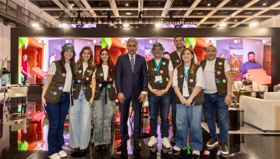 وزير السياحة والآثار 