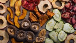 الأغذية المجففة بالتجميد