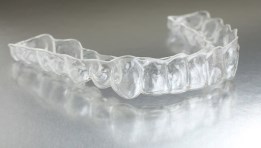 التقويم الشفاف