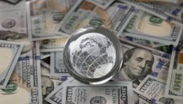 الدولار الامريكي 