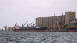  ميناء دمياط