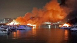 نيران في القوارب -تعبيرية