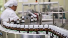 صناعة الأدوية