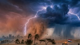 عواصف ترابية وأمطار رعدية