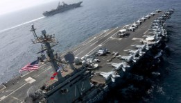  حاملة الطائرات لينكولن