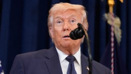 دونالد ترامب