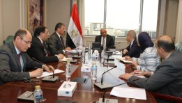 وزير الكهرباء يجتمع مع خلية إدارة الأزمة