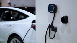 شحن السيارات الكهربائية