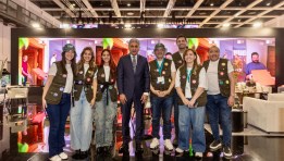 وزير السياحة والآثار 