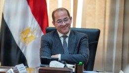  وزير المالية