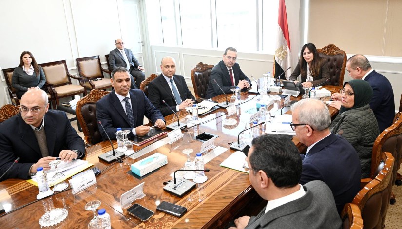 وزيرة الإسكان خلال اجتماعها لمتابعة الموقف التنفيذي لمشروع تطوير منطقة "مثلث ماسبيرو"